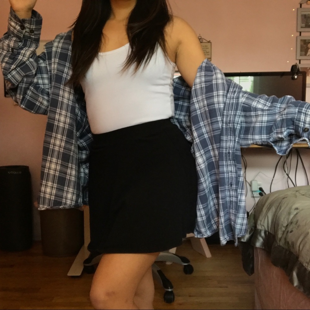 Blue and White thrifted men’s flannel